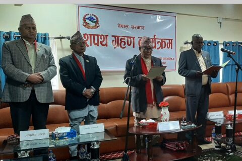 लुम्बिनीका कृषि तथा भूमि व्यवस्थामन्त्री भण्डारीलाल अहिरद्वारा शपथ ग्रहण