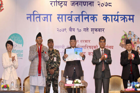 ३४ प्रतिशतभन्दा धेरै घरमा रेडियो, ७३ प्रतिशतले चलाउँछन् स्मार्ट फोन