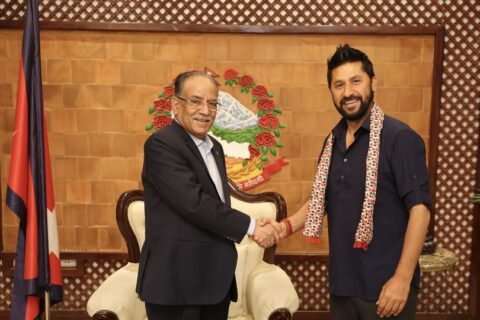 रास्वपा सभापति लामिछानेलाई सरकारमा सहभागी हुन प्रधानमन्त्री प्रचण्डकाे आग्रह