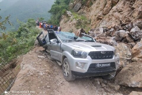 पाल्पामा स्कार्पियाे दुर्घटना ३ जना मृत्यु, ७ जना घाइते