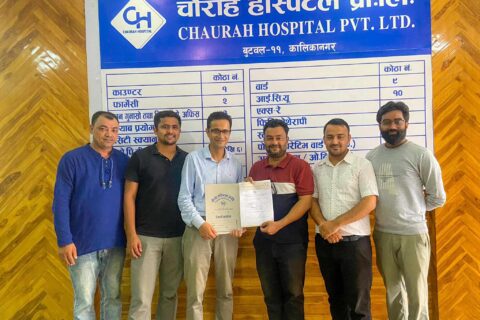 फूलबारी सहकारीका सदस्य हरुलाई चौराहा हस्पिटलमा स्वस्थ्य सेवा मा छुट