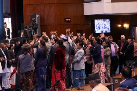 एमालेले नाराबाजी गरेपछि प्रतिनिधिसभा बैठक स्थगित