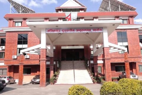 ४ कराेड ४० लाख रुपैयाँकाे स्राेत नखुलेपछि तत्कालीन मालपाेत अधिकृतविरुद्ध भ्रष्टाचार मुद्दा