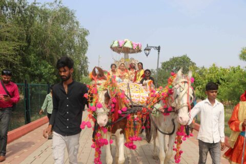लुम्बिनीबाट तिलाैराकोट लगियाे शिशु बुद्ध