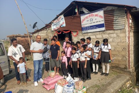 राजकुमार बिकले गरे लुम्बिनी अपागं दृष्टिविहिन अनाथ आश्रममा खाद्यान सहयोग