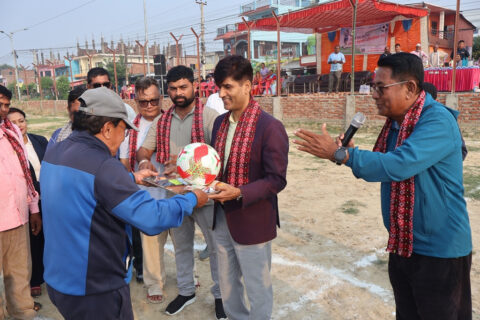 सिद्धार्थनगर नगरपालिका वडा नम्बर ४ मा बुधबारदेखि दोस्रो वडास्तरीय वडाकप फुटबल प्रतियोगिता सुरु