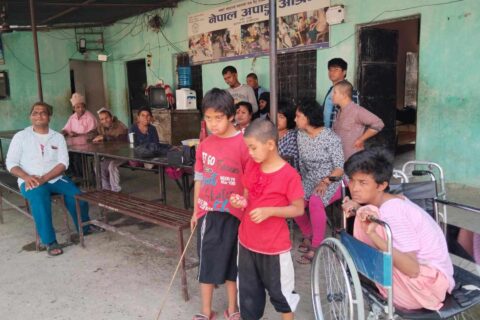सहारा दिनेहरू आफैँ बेसहारा ।