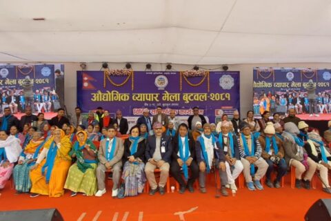 मेलामा जेष्ठ नागरिकलाई सम्मान