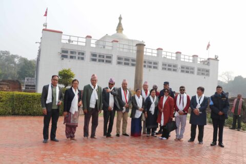 अर्थसमितिका सांसदहरुले गरे लुम्बिनी भ्रमण