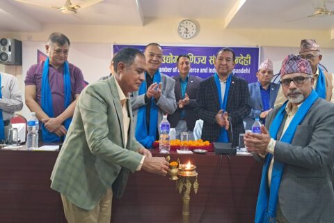 “गौतमबुद्ध अन्तर्राष्ट्रिय विमानस्थलबाट अन्तर्राष्ट्रिय उडानमा आएको कमिले यस क्षेत्रका उद्योगी व्यवसायी चिन्तित