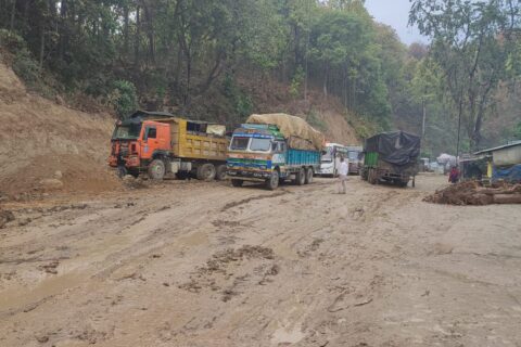 बुटवल-नारायणगढ सडक : दाउन्नेको पूर्वी खण्डमा एकतर्फी ढलानको काम अन्तिम चरणमा