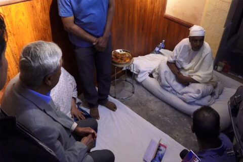 नेपाली कांग्रेस सभापति देउवाले गर्नुभयो पत्रकार रजकको परिवारसँग भेटघाट