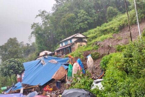 पर्वतको लाङ्दीमा पहिरोमा पुरिएका दम्पत्तिको शव भेटियो