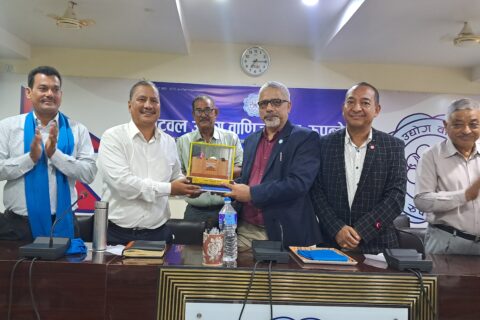 विप्लवले उद्योगी व्यवसायीसंग भने – ‘उत्पादनमा लाग्यौँ, अब चन्दा माग्दैनौं’