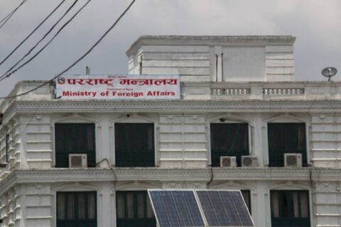 नेपाल सरकारले भारतलाई नेपाली भूमिमा सडक निर्माण तथा बिस्तार, सीमा व्यापारजस्ता कुनै पनि क्रियाकलाप नगर्न भारत र चिनलाई आग्रह