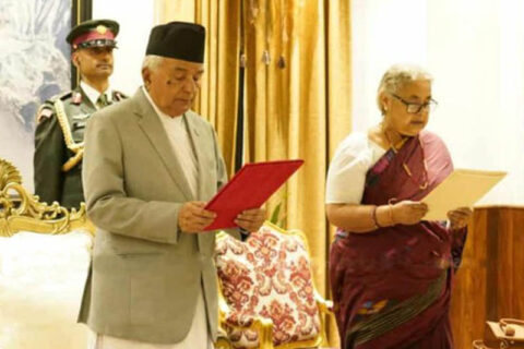 नेपालको पहिलो प्रधानमन्त्रीमा शुशिला कार्कीले लिइन् सपथ