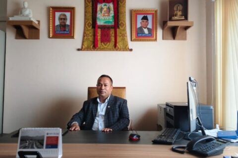 स्थानीयकाे बिराेधका बाबजुद लुम्बिनी विकास कोषका सदस्य सचिव श्रेष्ठद्वारा पदभार ग्रहण