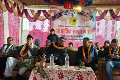 पुरानो एक टैकर विस्थापित गर्दा नयां एक टैकर स्थापित गर्न व्यवसायीको माग