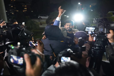 निर्वाचन आयोगमै जेनजीको प्रदर्शन, केही नियन्त्रणमा
