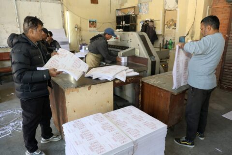 फागुनको पहिलो साताभित्र सम्पूर्ण स्थानमा मतपत्र पुग्ने