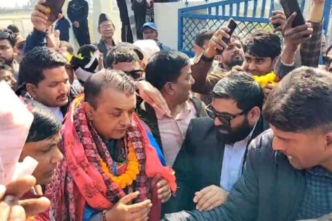 सर्लाही पुगेका गगन थापाको भब्य स्वागत, बारादेखि सर्लाहीसम्म कार्यकर्ताको उत्साह