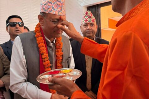 चुन्नको उद्योग, राजनीतिसंंगै आध्यात्मिक चिन्तन