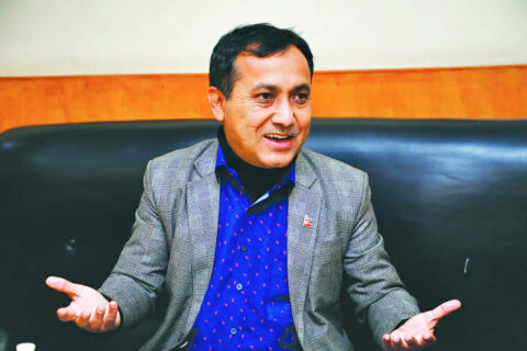 बिहिबार भैरहवामा काँग्रेस उपसभापति विश्वप्रकाश शर्माले नेता कार्यकर्तालाई सम्बोधन गर्ने