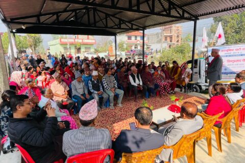 मतदाताका सुझाव लिंदै विष्णु पौडेलको टोलभेला जारी