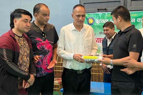 चौथो लुम्बिनी प्रदेश स्तरीय मेयर कप ब्याडमिन्टन प्रतियोगिता शुरु पहिलाे दिन क्वाटर फाईनलका खेलसम्पन्न ।