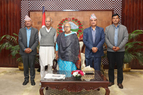 निर्वाचन सम्पन्न गर्न सहयोग गरेकोमा एमालेलाई प्रधानमन्त्री कार्कीको धन्यवाद