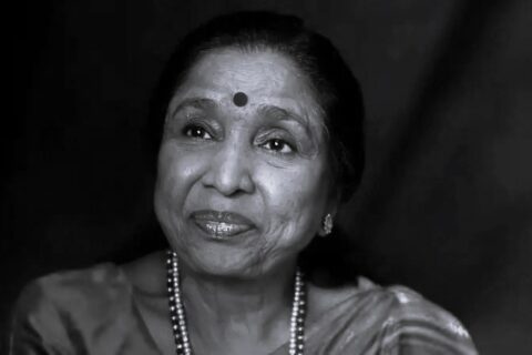 प्रसिद्ध भारतीय गायिका आशा भोसलेको निधन