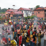 साउनको दोस्रो सोमबार : पशुपतिनाथमा बिहानैदेखि भक्तजनको घुइँचो