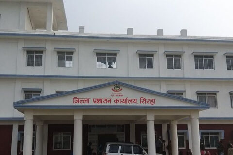 सिरहाको लहानमा पनि अनिश्चितकालीन कर्फ्यु