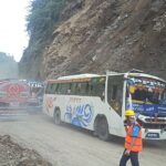 पहिरोले अवरुद्ध चितवन तर्फको सडक खुल्यो, धादिङ तर्फ अझै अवरुद्ध