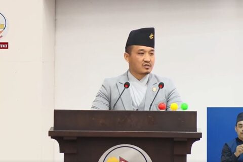 गृहमन्त्रीको प्रश्न : स्थानीय सरकार कसको छ ? गणेश नेपालीको बाइकमा ह्वील लक लगाएको कसले ?