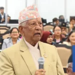 अर्जुनरसिंह केसीको टिप्पणी- प्रधानमन्त्रीको एक्लै हिड्ने लहड हो की एक्लै पर्नु भएको हो !