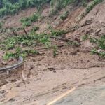 देशका विभिन्न स्थानमा सडक अवरुद्ध, यातायात प्रभावित