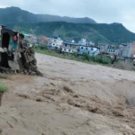 बुटवलमा तिनाउ नदीको बाढीले दुई घर बगायो, ३ घरमा क्षति