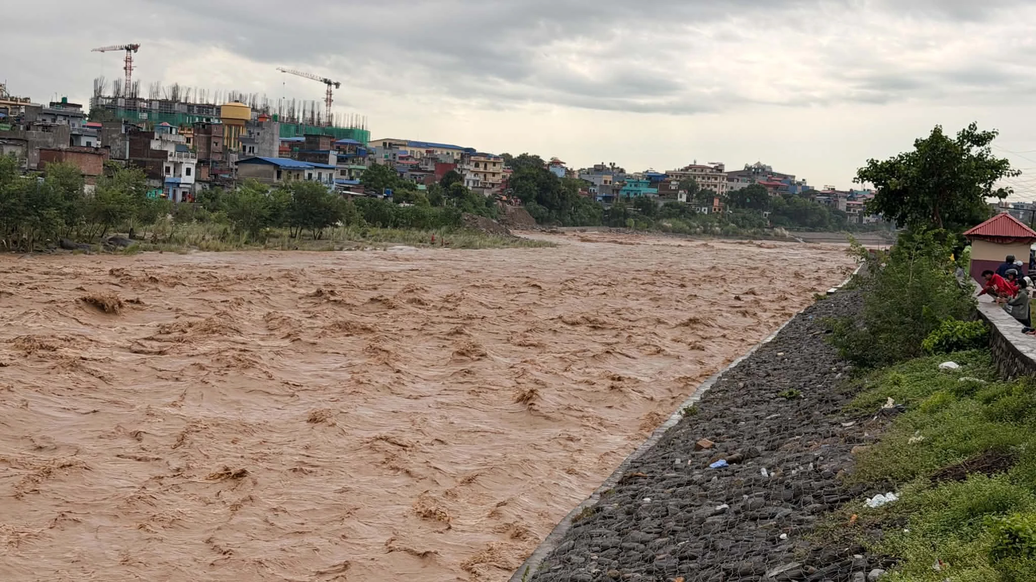 बुटवलको देविनगरस्थित पुलबाट तिनाउ नदिमा हाम फालेर एक पुरुष बेपत्ता