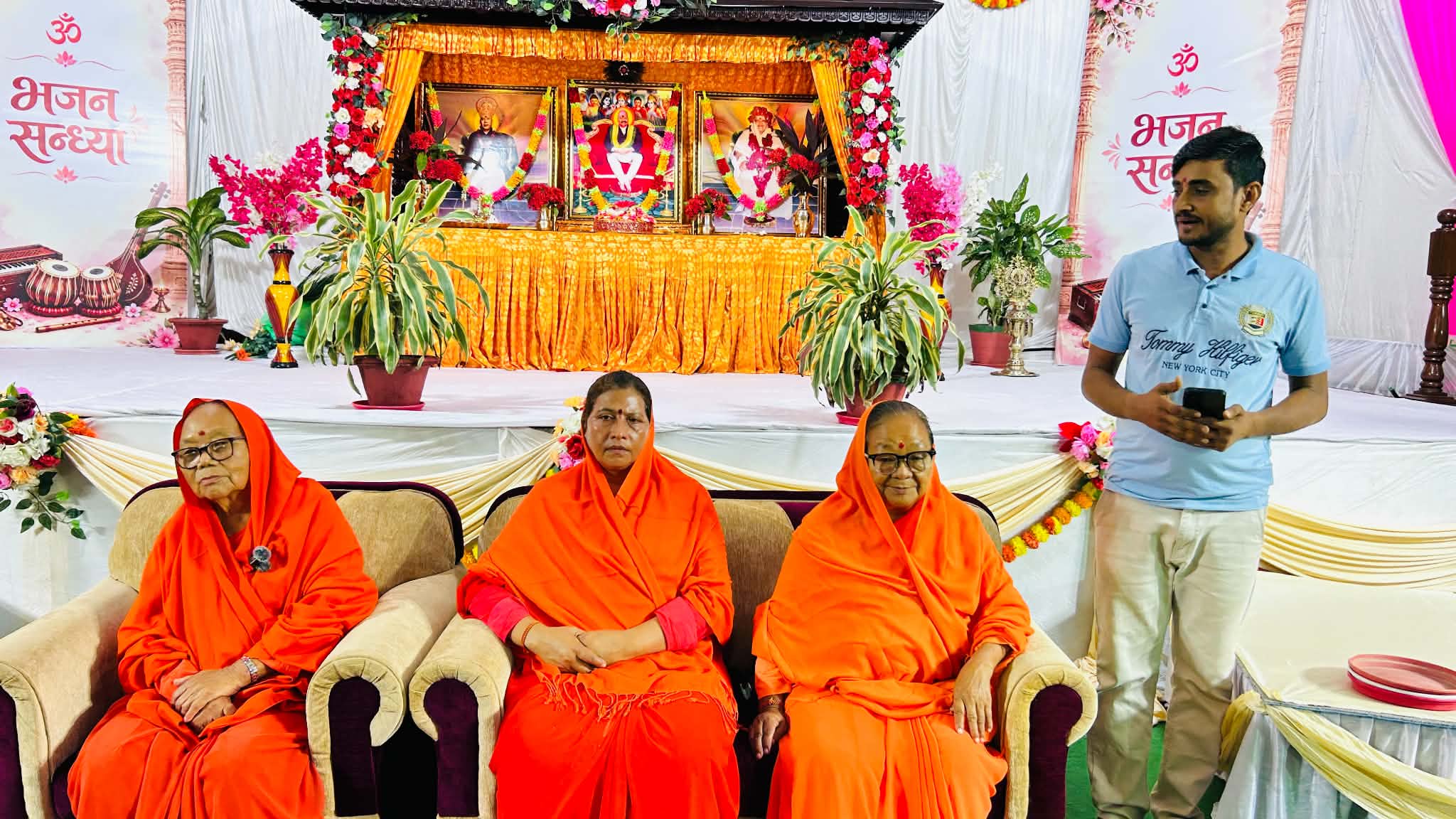 युवालाई धर्म र भजनसँग जोड्न नेपाल मानव धर्म सेवा समितिमा आज भजन सन्ध्या हुदै
