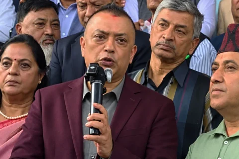 हामी इतिहासको ब्याज खान आएका होइनौं, नयाँ इतिहास बनाउछौं : गगन थापा